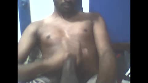 Snapshot of singletamilblackboy chatting on 12, 12, 2024 singletamilblackboy online show from 12, 12, 2024