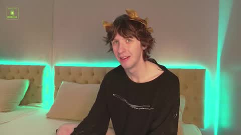 Snapshot of sinkisser chatting on 2, 11, 2025 WARREN online show from 2, 11, 2025