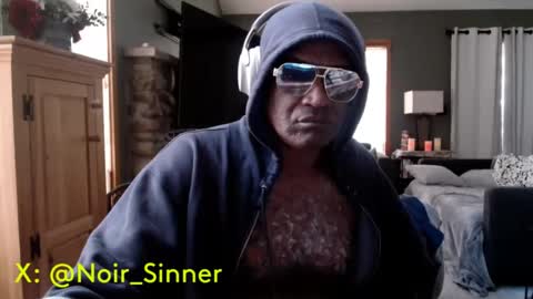 Snapshot of sinnernoir chatting on 7, 10, 2025 My Name Is..............................John online show from 7, 10, 2025