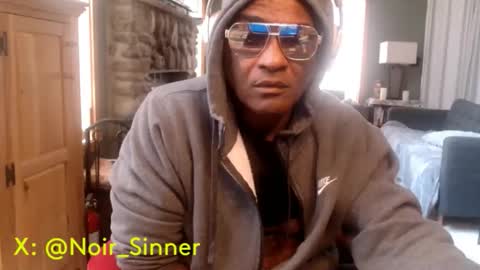 Snapshot of sinnernoir chatting on 29, 10, 2025 My Name Is..............................John online show from 29, 10, 2025