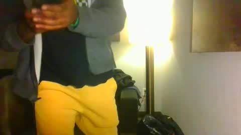 Snapshot of sinnernoir chatting on 30, 11, 2025 My Name Is..............................John online show from 30, 11, 2025