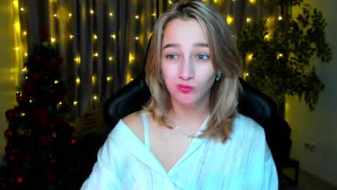 Sinty Noria online show from 30, 12, 2024