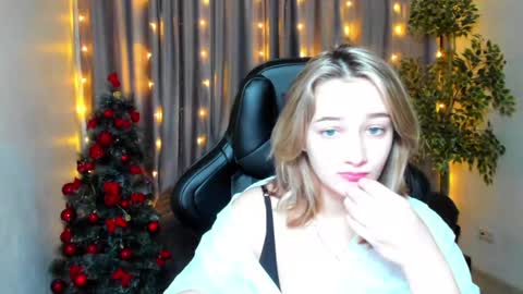 Sinty Noria online show from 31, 12, 2024