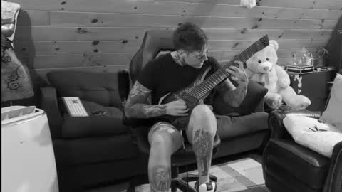 Dustbunnyfoofoo online show from 7, 10, 2025