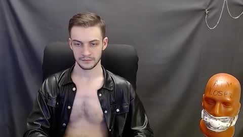 Snapshot of sir_damien chatting on 8, 2, 2025 Sir Damien online show from 8, 2, 2025