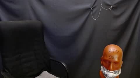 Snapshot of sir_damien chatting on 5, 3, 2025 Sir Damien online show from 5, 3, 2025