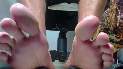 only foot                         worshipers here online show from 21, 1, 2025