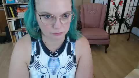 Sirene Serpens online show from 3, 2, 2025