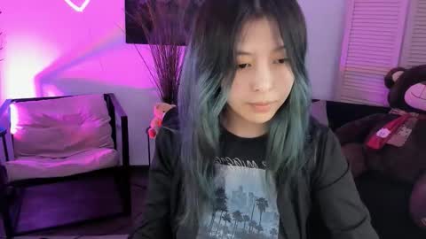 Snapshot of sirenmystique chatting on 25, 3, 2026 Si online show from 25, 3, 2026