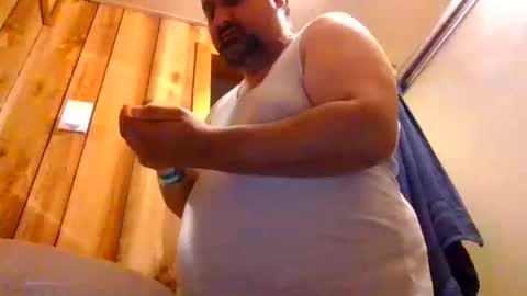 Snapshot of sirmike80 chatting on 12, 10, 2025 SirMike80 online show from 12, 10, 2025