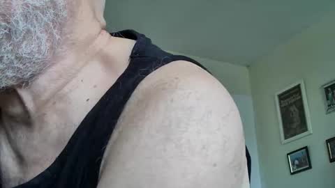 Snapshot of sizemick_u235 chatting on 16, 1, 2026 Mickey B online show from 16, 1, 2026