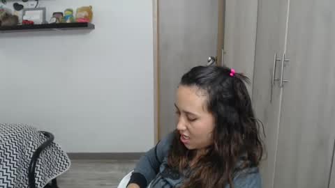 Snapshot of skarlet_adams chatting on 10, 1, 2025 Alice online show from 10, 1, 2025