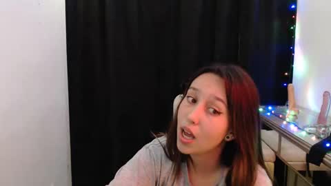 Snapshot of skarlet_adams chatting on 17, 1, 2025 Alice online show from 17, 1, 2025
