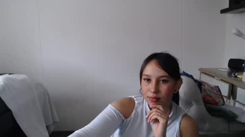 Snapshot of skarlet_adams chatting on 12, 2, 2025 Alice online show from 12, 2, 2025