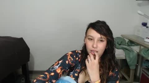 Snapshot of skarlet_adams chatting on 14, 2, 2025 Alice online show from 14, 2, 2025