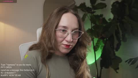 Snapshot of skarpio17 chatting on 3, 1, 2025 Im Scarlett ONLINE 5pm-10pm NYC time online show from 3, 1, 2025