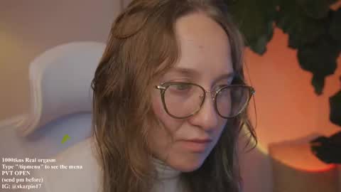 Im Scarlett  ONLINE  5pm-10pm NYC time  online show from 11, 11, 2025