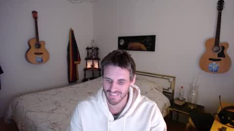 Snapshot of skatejocke chatting on 19, 10, 2025 skatejocke online show from 19, 10, 2025