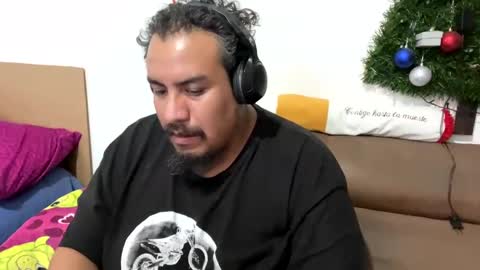 Snapshot of skinhell chatting on 14, 1, 2025 Elias online show from 14, 1, 2025