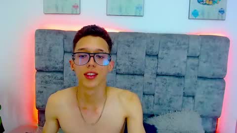 Snapshot of skinny_bigcock20 chatting on 22, 2, 2025 skinny_bigcock20 online show from 22, 2, 2025