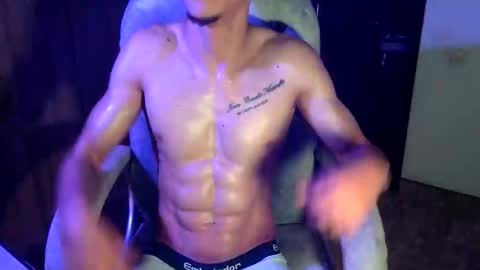 Snapshot of skinny_boy_hot chatting on 2, 4, 2026 skinny online show from 2, 4, 2026