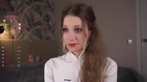 Snapshot of skinny_eve chatting on 8, 3, 2025 Emily online show from 8, 3, 2025