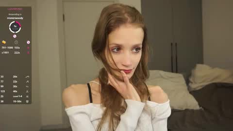 Snapshot of skinny_eve chatting on 12, 9, 2025 Emily online show from 12, 9, 2025