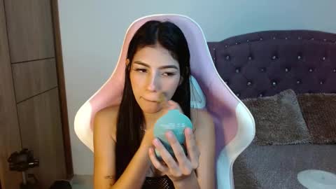 Hailey online show from 7, 3, 2025