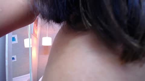 skinny_hottie18 online show from 10, 1, 2025