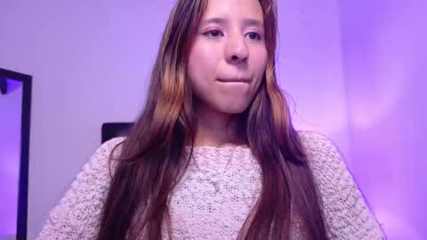 skinny_hottie18 online show from 25, 2, 2025