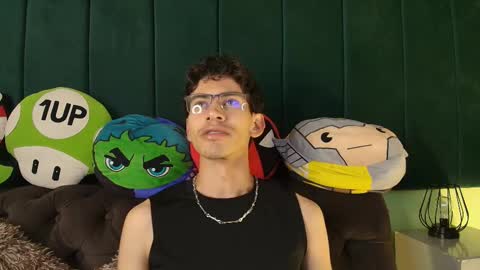 skinny jean  online show from 24, 2, 2026