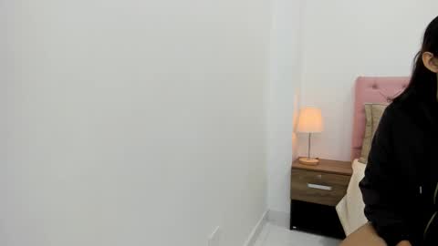 Snapshot of skinny_melody chatting on 25, 11, 2025 melody online show from 25, 11, 2025