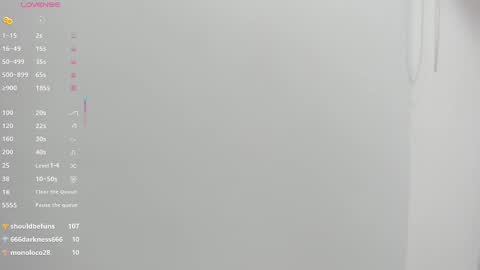 Snapshot of skinny_susana chatting on 12, 11, 2025 online show from 12, 11, 2025