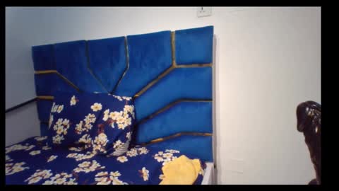 skinnyasssexyboobs online show from 16, 11, 2025