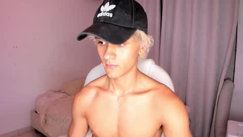 skinnydreamer online show from 23, 9, 2025