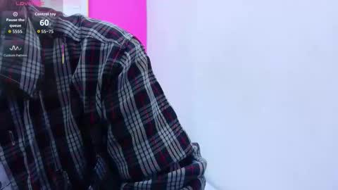 Snapshot of skinnyneighbour_ chatting on 10, 10, 2025 Karla online show from 10, 10, 2025