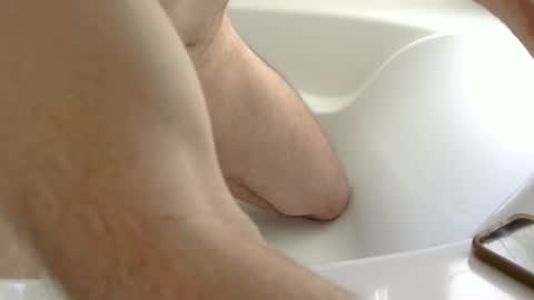 Skintrovert online show from 11, 11, 2025