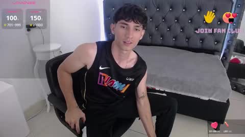 Snapshot of skorpyonmusclee chatting on 31, 12, 2024 Skorpyon Musclee online show from 31, 12, 2024