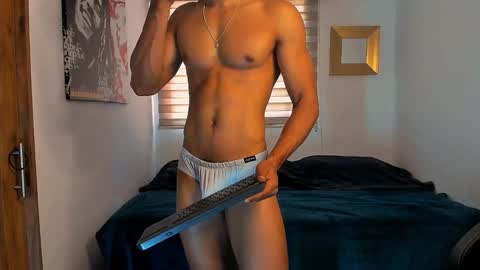 Liam Vokov online show from 9, 12, 2024