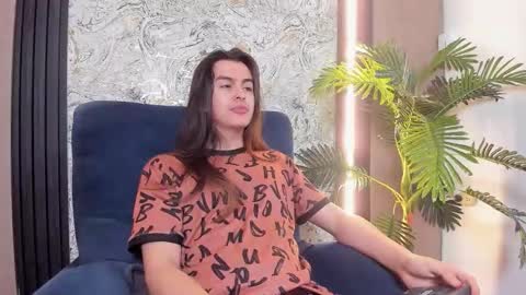 Snapshot of sky_liink chatting on 12, 1, 2026 Santiago online show from 12, 1, 2026