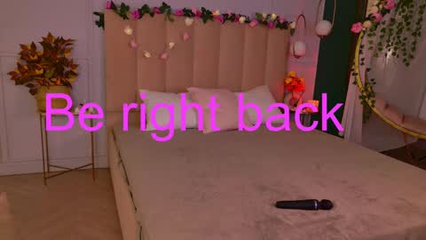 Snapshot of skyeyes__ chatting on 9, 12, 2024 Ann online show from 9, 12, 2024