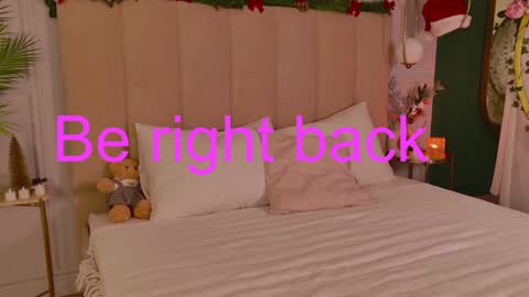 Snapshot of skyeyes__ chatting on 15, 12, 2024 Ann online show from 15, 12, 2024