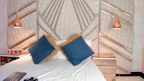 Snapshot of skylerbloom chatting on 15, 10, 2025 skylerbloom online show from 15, 10, 2025