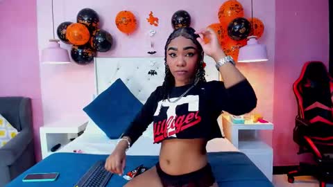 Snapshot of skylerbloom chatting on 22, 10, 2025 skylerbloom online show from 22, 10, 2025