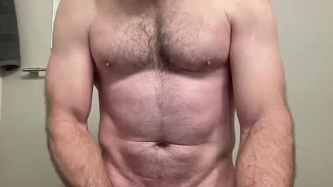 Snapshot of skylineboatclub chatting on 3, 1, 2025 skylineboatclub online show from 3, 1, 2025