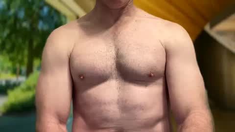 Snapshot of skylineboatclub chatting on 10, 3, 2025 skylineboatclub online show from 10, 3, 2025