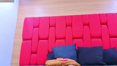 Skynny online show from 23, 10, 2025