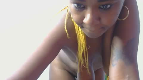 Bella online show from 5, 3, 2025