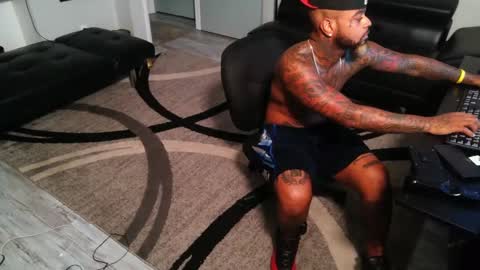 nasty twitter KASHCARTERATL online show from 15, 10, 2025