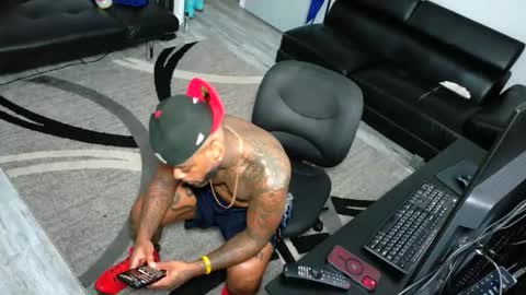 nasty twitter KASHCARTERATL online show from 21, 12, 2025